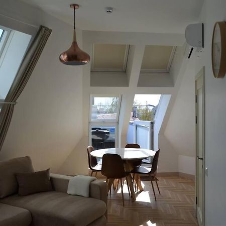 Luxury Apartment With A Balcony And View In Riga Old Town Extérieur photo