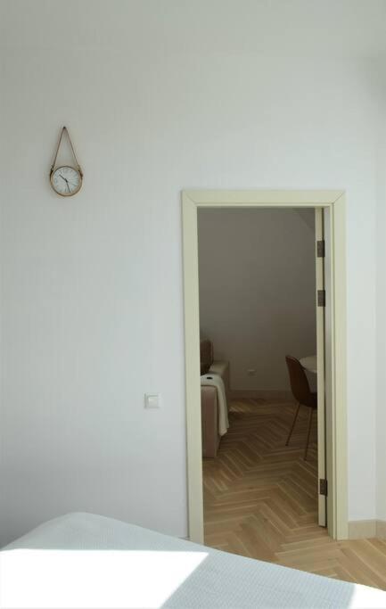 Luxury Apartment With A Balcony And View In Riga Old Town Extérieur photo