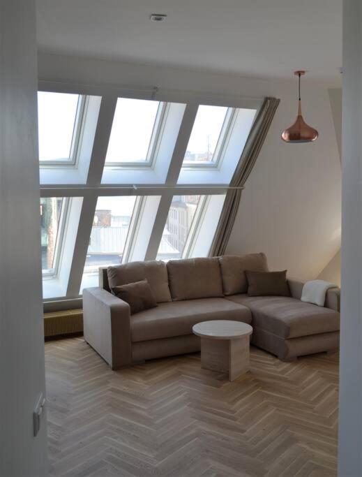 Luxury Apartment With A Balcony And View In Riga Old Town Extérieur photo