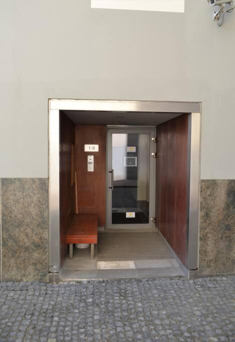 Luxury Apartment With A Balcony And View In Riga Old Town Extérieur photo