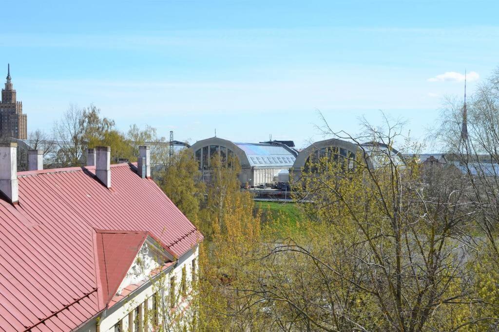 Luxury Apartment With A Balcony And View In Riga Old Town Extérieur photo